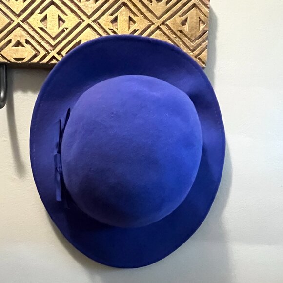 Vintage 50s USA Bollman Cloche Tilt Hat Cobalt Royal Blue Wool Felt Brim Ribbon